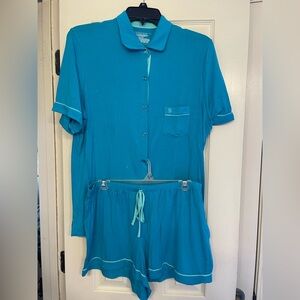 Women’s pajama set; shorts. Victoria’s Secret, barely worn. Size L.